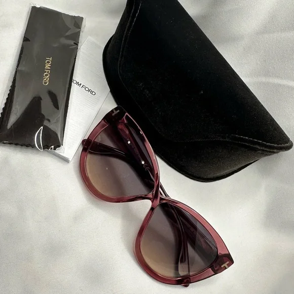 Tom Ford Pink Arabella Cat-Eye Sunglasses - Picture 4 of 6